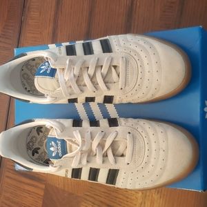 Adidas Indoor Super Men's US size 11.5 tan and black